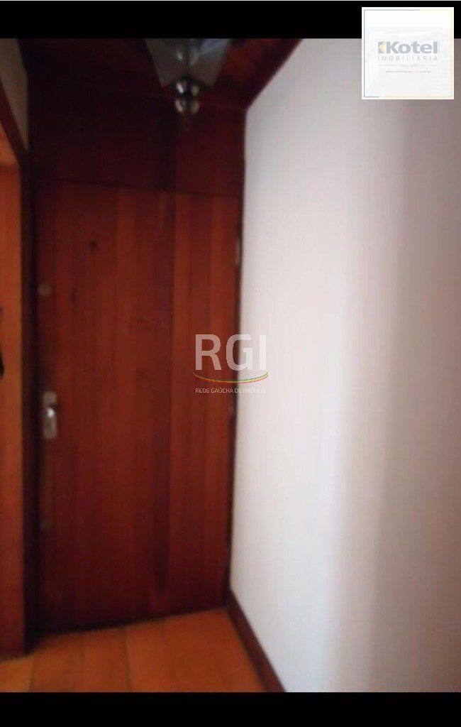 Cobertura para Venda - 255.99m², 5 dormitórios, sendo 1 suites, 2 vagas - Menino Deus