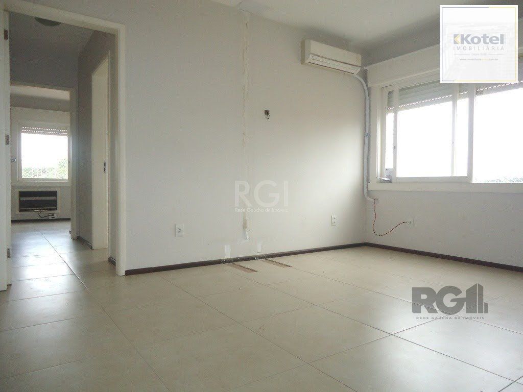 Apartamento de 2 dormitórios e vaga no Jardim do Salso