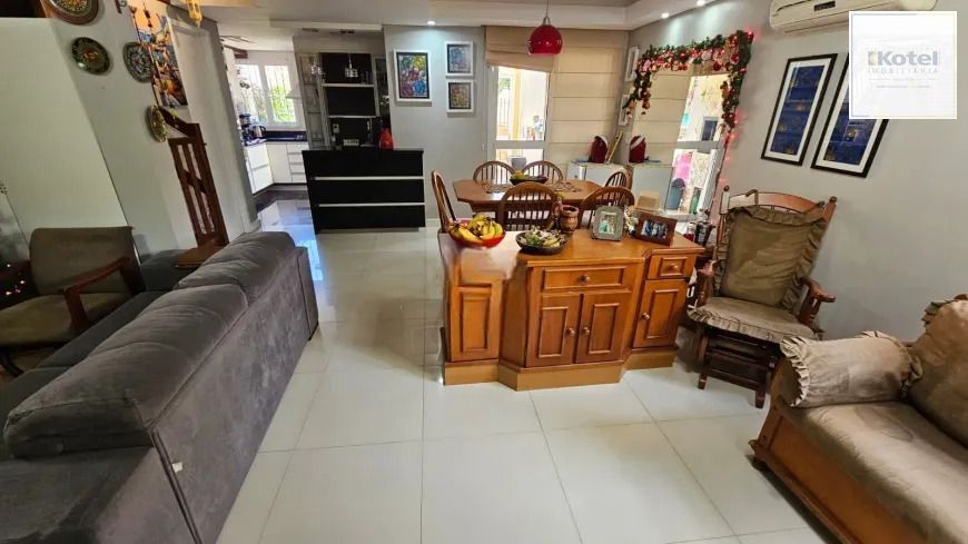Casa de Condomínio 3 quartos à venda, 196m², Mário Quintana - Porto Alegre — foto 2