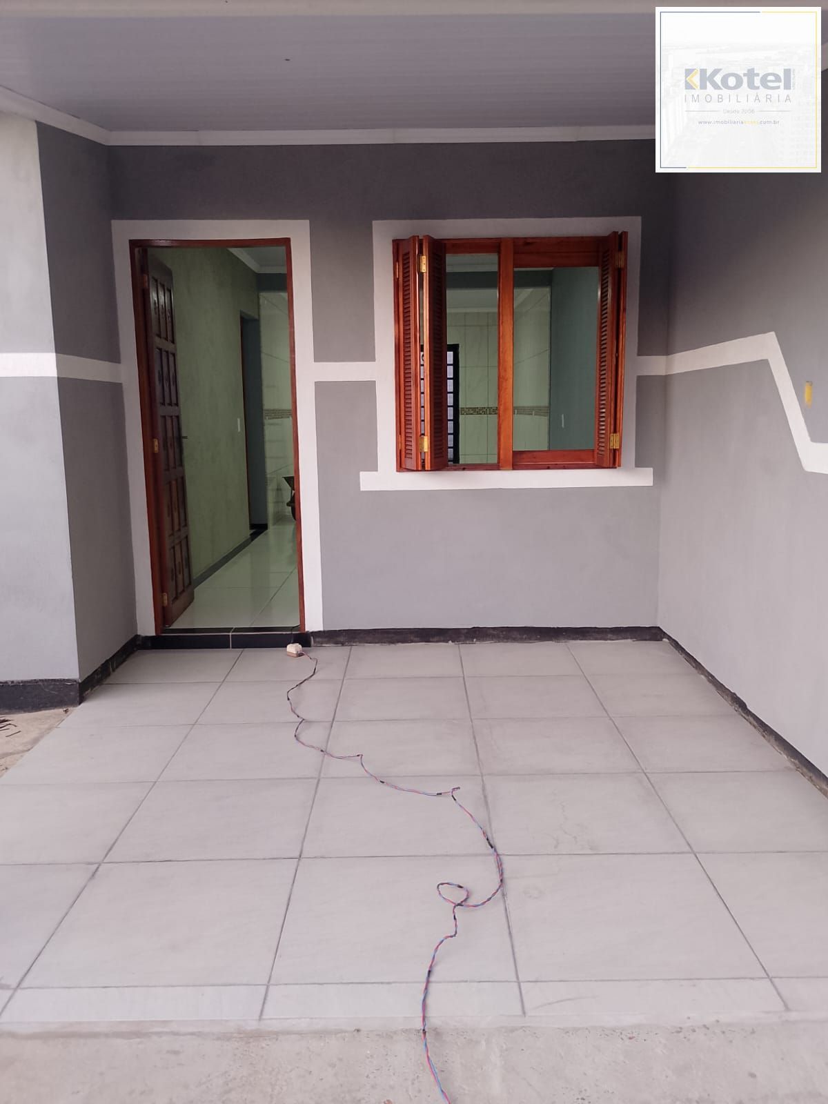Casa em Canoas - Mato Grande de 3 dormitórios e 2 vagas DESOCUPADA