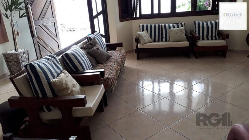 Casa 3 dormitórios + piscina + 4Vagas garagem + 2 quadras mar — foto 5