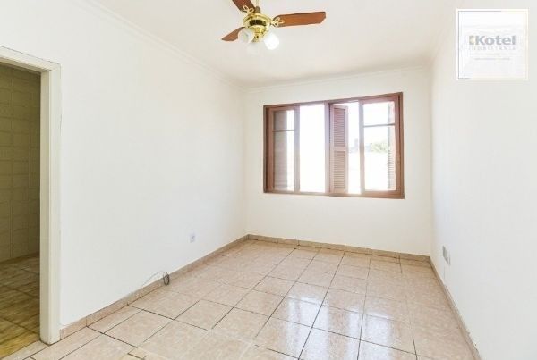 Apartamento de 2 dormitórios no bairro Santa Cecilia DESOCUPADO