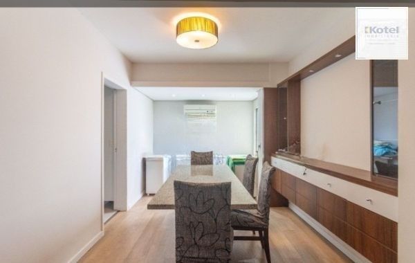 Apartamento no bairro Petrópolis de 2 dormitórios e vaga — foto 4