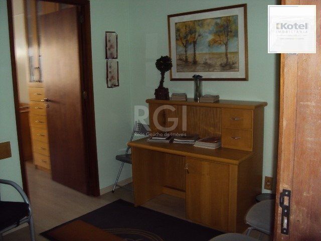 Conjunto / Sala para Venda MOBILIADA no bairro Petrópolis DESOCUPADA