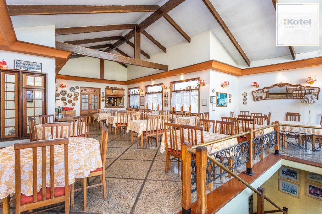 Casa para Venda - 272m², 3 dormitórios, 2 vagas - Santa Cecília