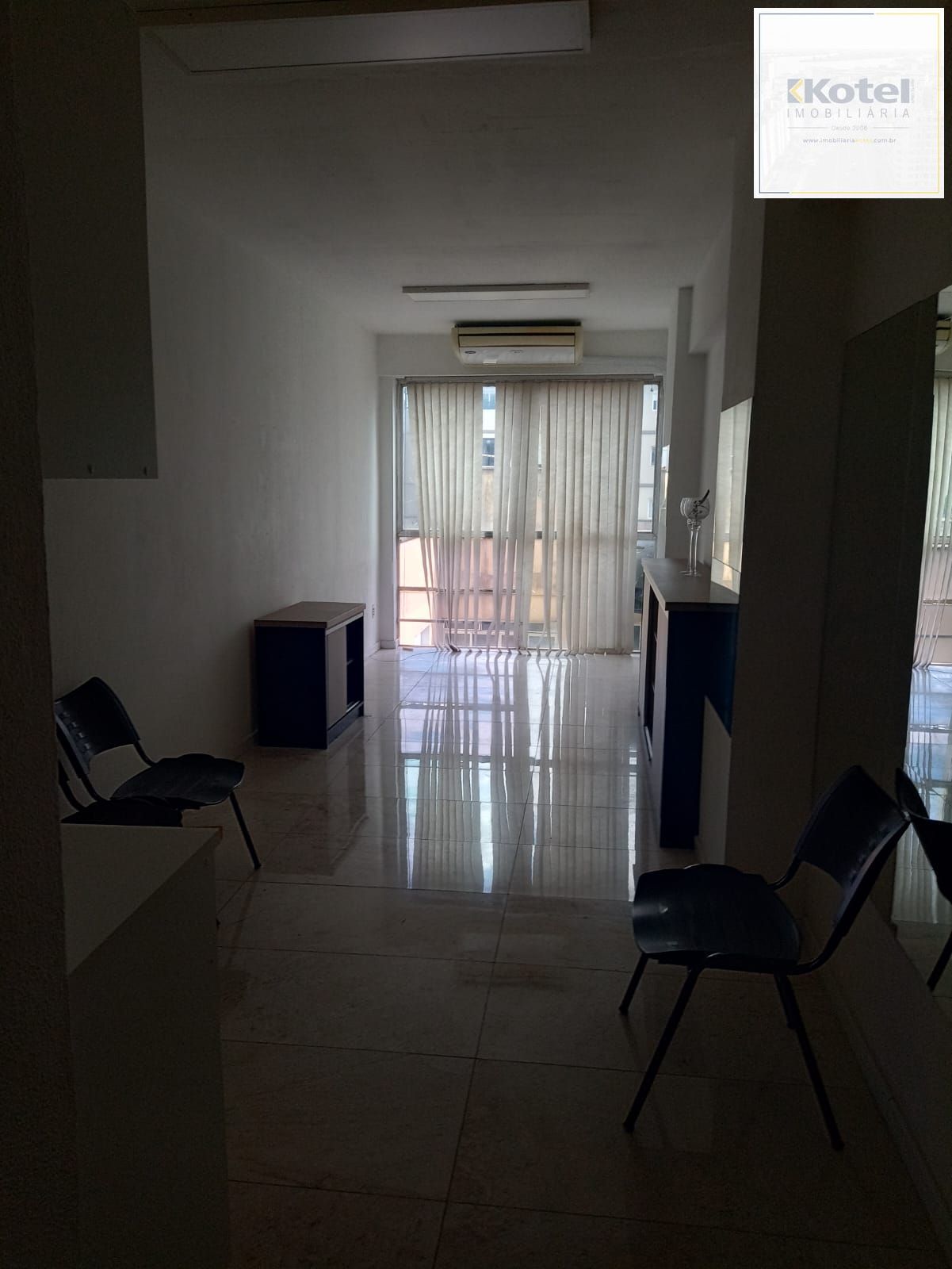 Sala Comercial à venda, 26m², Vila Santo Ângelo - Cachoeirinha