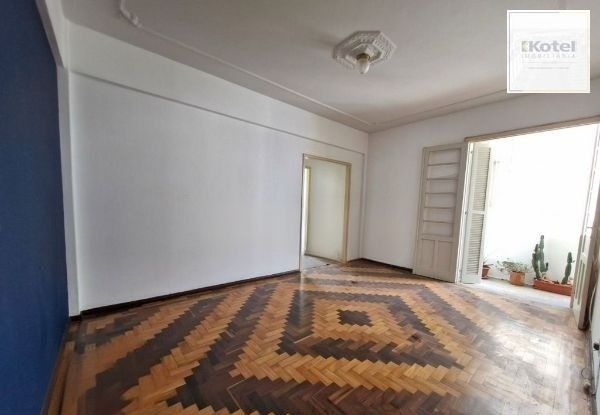 Apartamento no Centro de 3 dormitórios DESOCUPADO