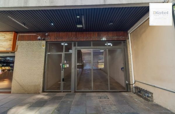 Apartamento no Centro de 1 dormitório e vaga