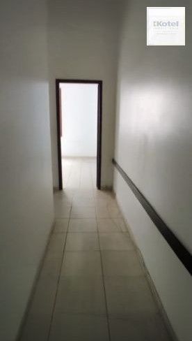Apartamento no Centro de 3 dormitórios e dependência DESOCUPADO
