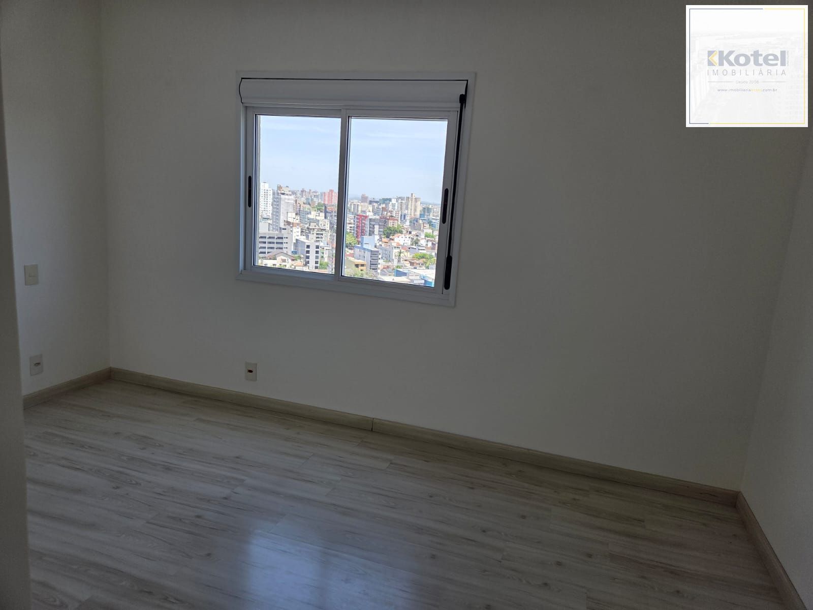 APARTAMENTO COM 3 DORM,SUITE, BOX DUPLO,  BAIRRO PETROPOLIS