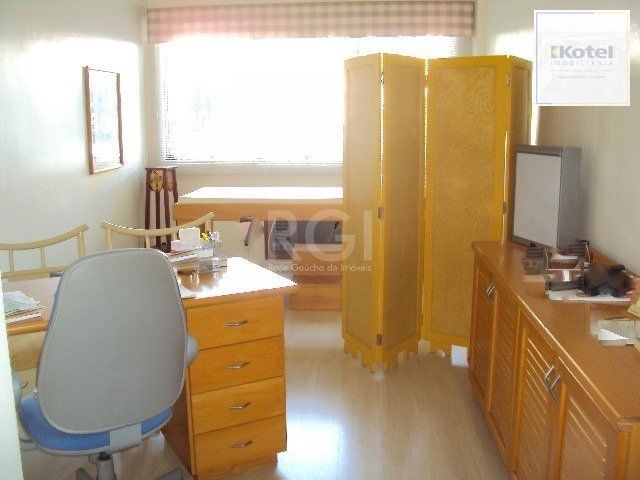 Conjunto / Sala para Venda MOBILIADA no bairro Petrópolis DESOCUPADA