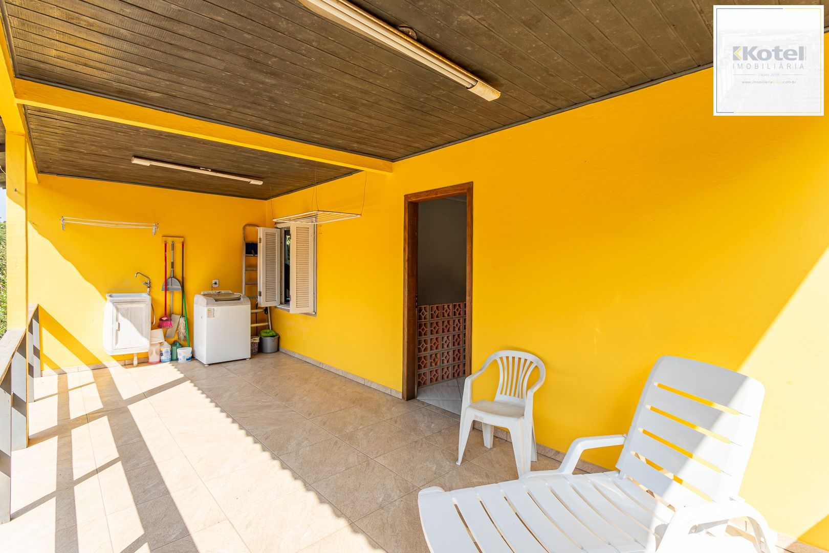 Casa sobrado em Viamão com loja e apartamento