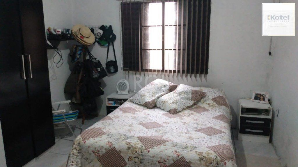 Casa para Venda no Centro de Viamão de 3 dormitórios e vaga