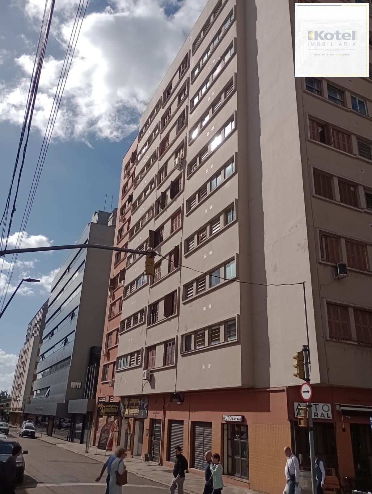 Apartamento JK à venda na Rua General Bento Martins, 192, Centro Histórico, Porto Alegre. — foto 2