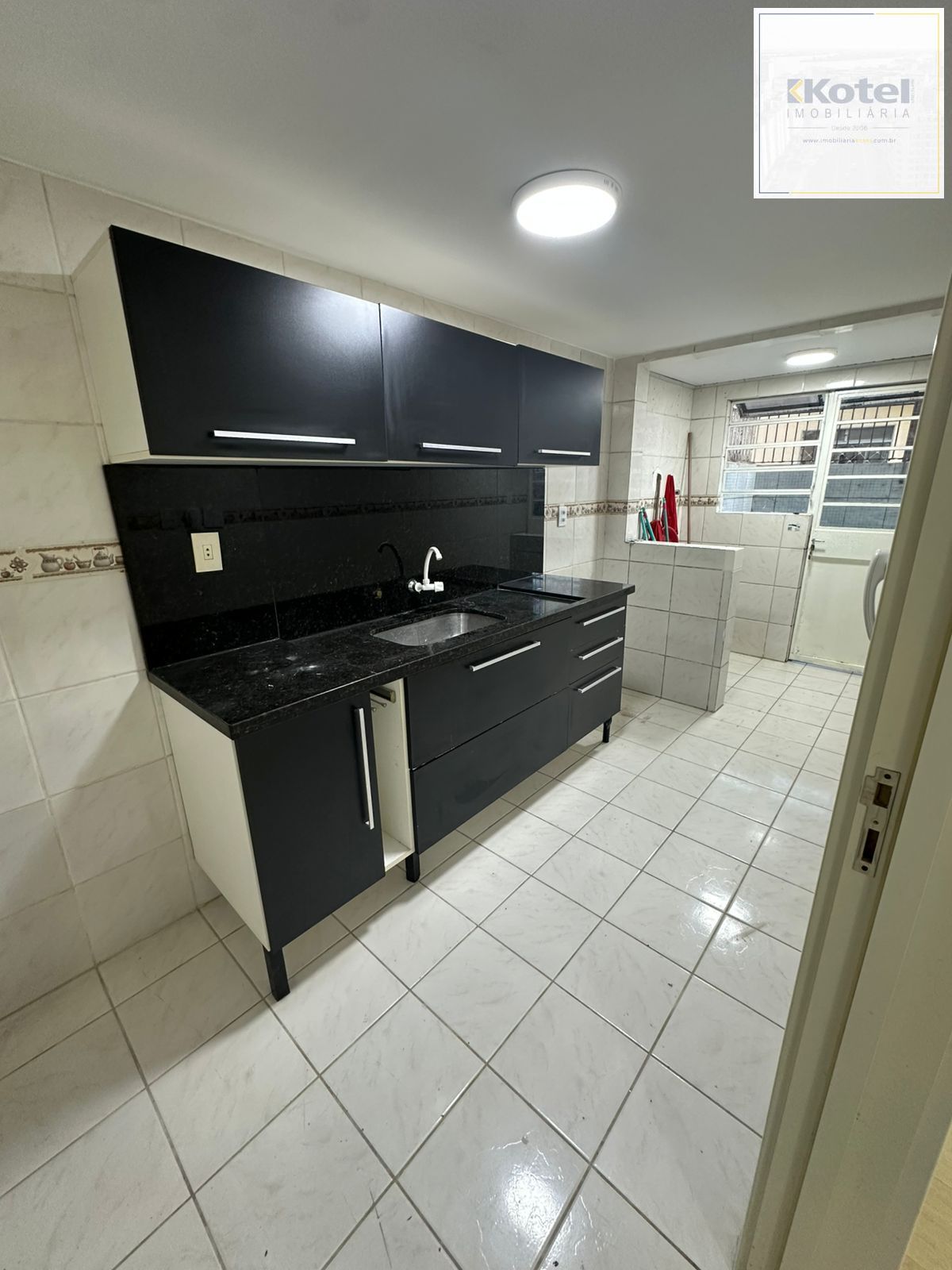 Apartamento com 3 Quartos, térreo com pátio privativo, 1 vaga coberta à Venda, 88m² privativos, só R$ 299.000