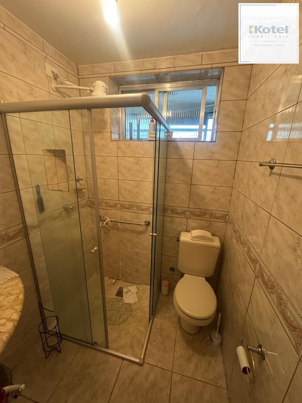 Apartamento térreo de 2 dormitórios, Menino Deus DESOCUPADO