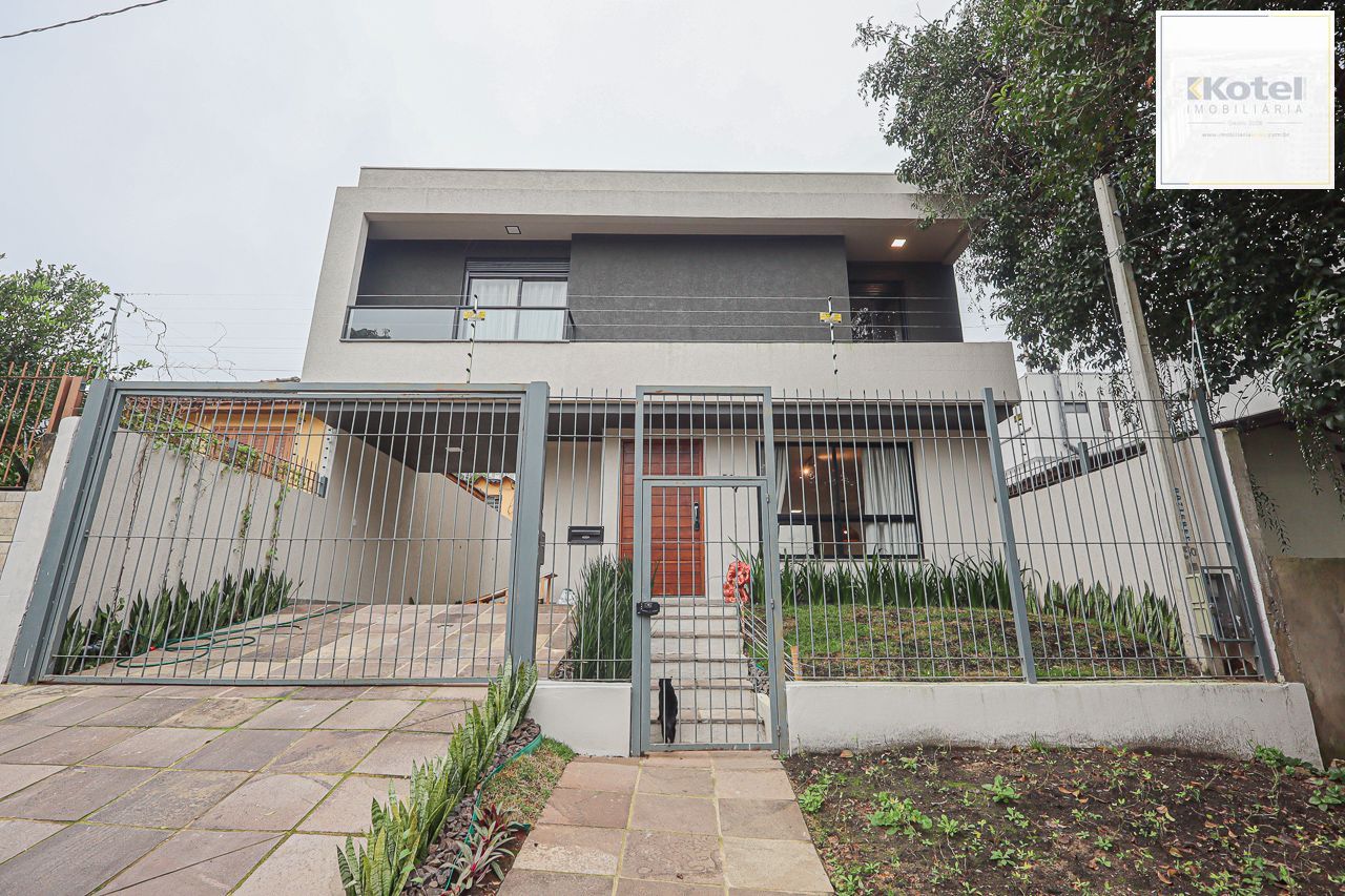 Casa a venda no bairro Santa Fé