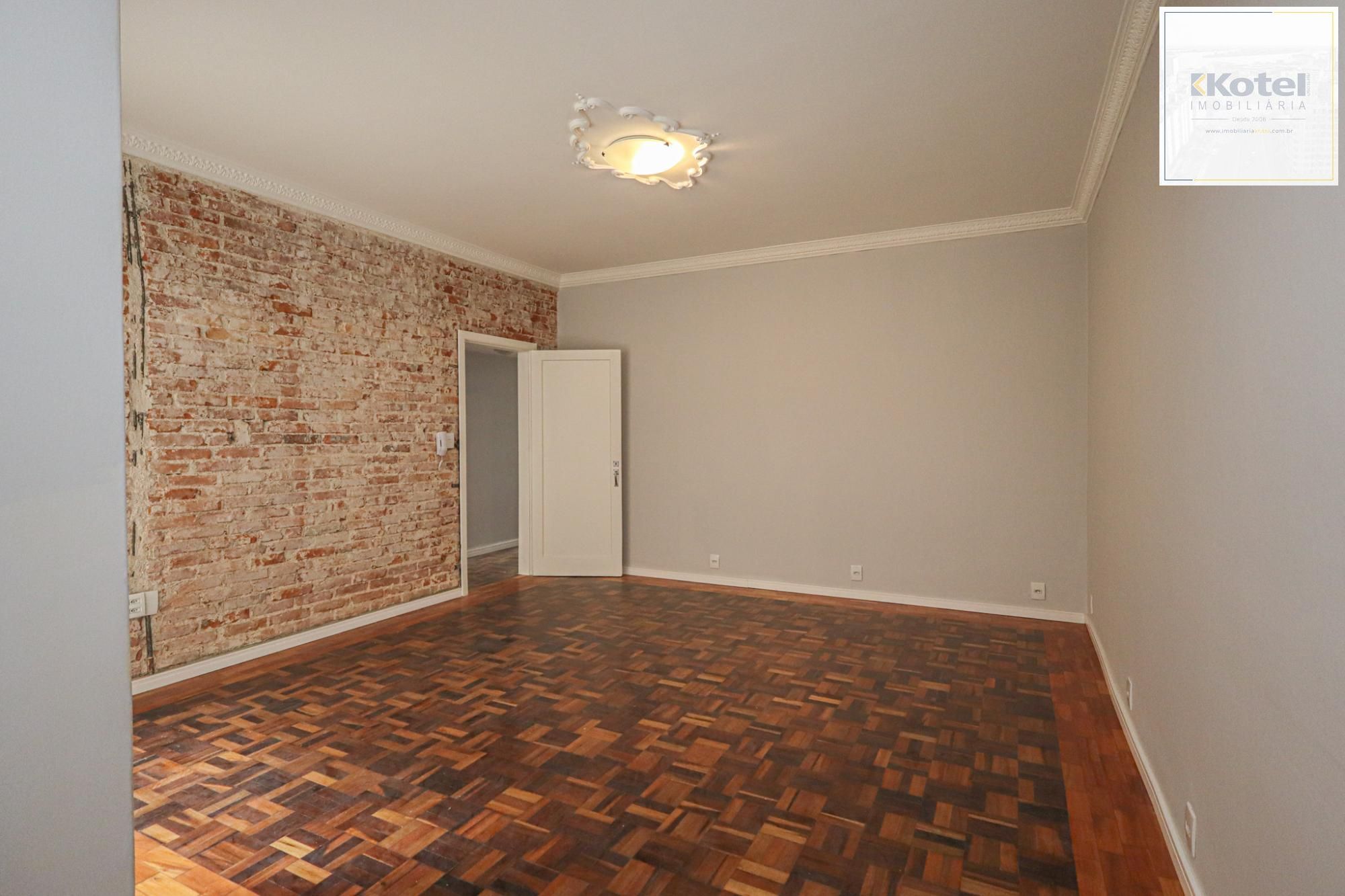 Apartamento a venda no bairro Bom Fim