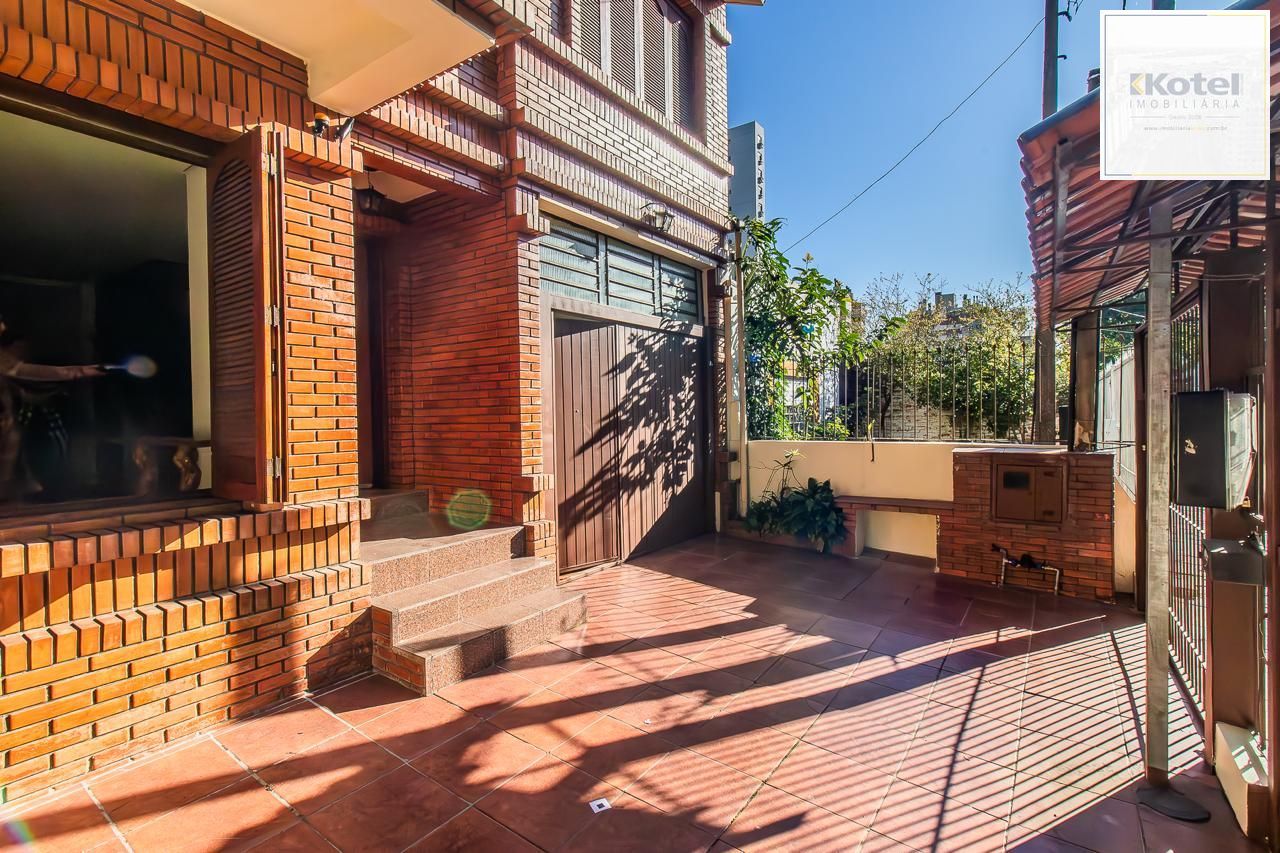 Casa a venda no bairro Menino Deus — foto 2