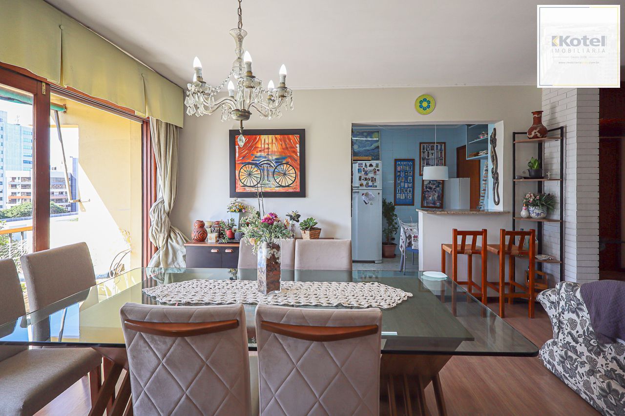 Apartamento a venda no bairro Mont' Serrat