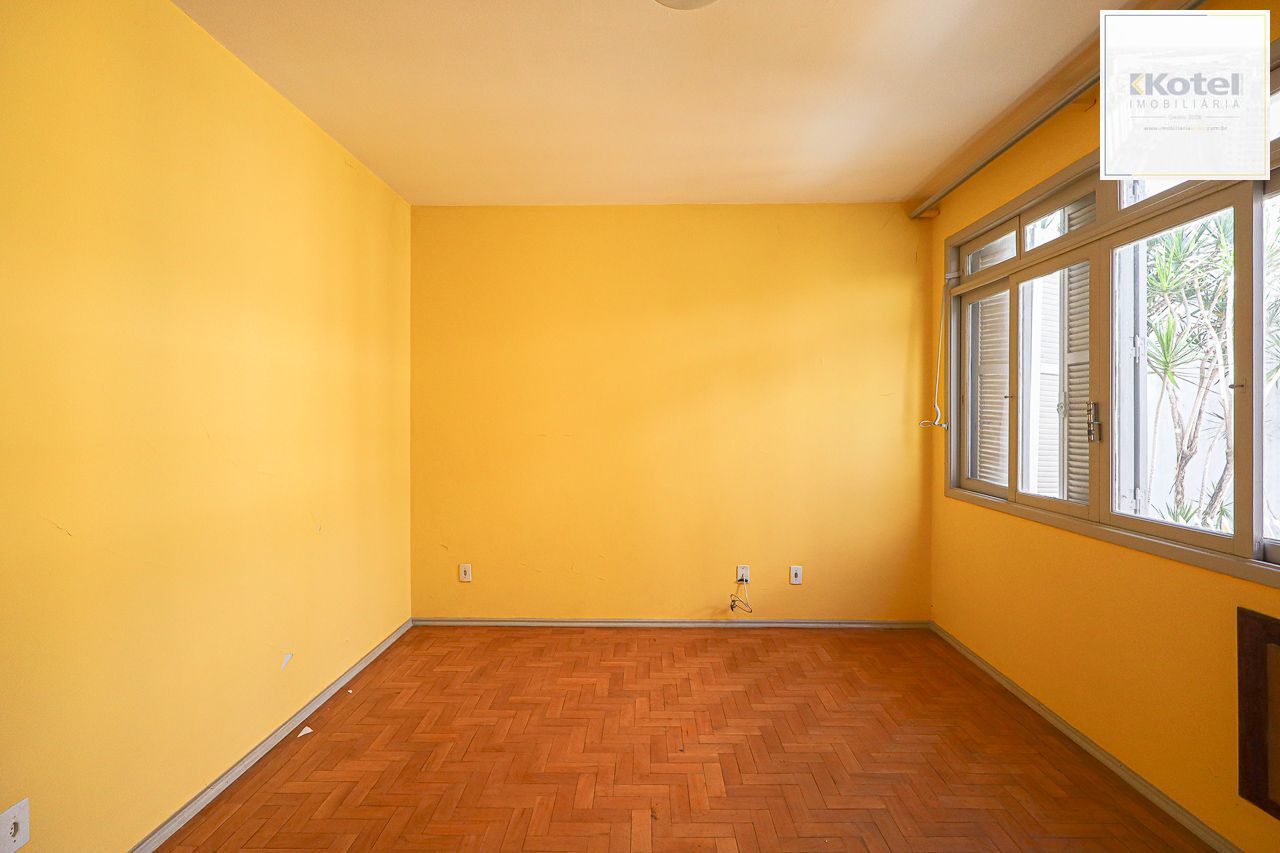 Apartamento a venda no bairro Petrópolis