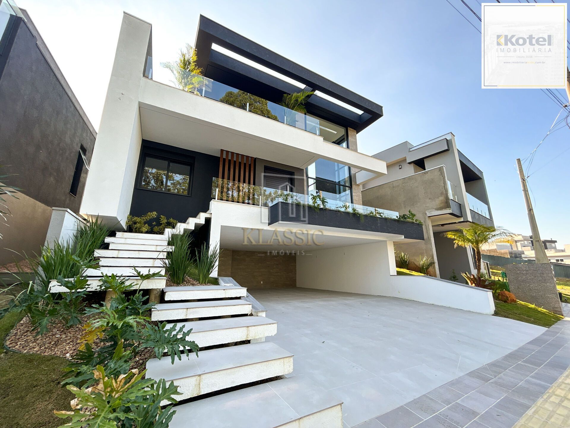 Casa de Condomínio 3 quartos à venda, 299m², Centro - Gravataí