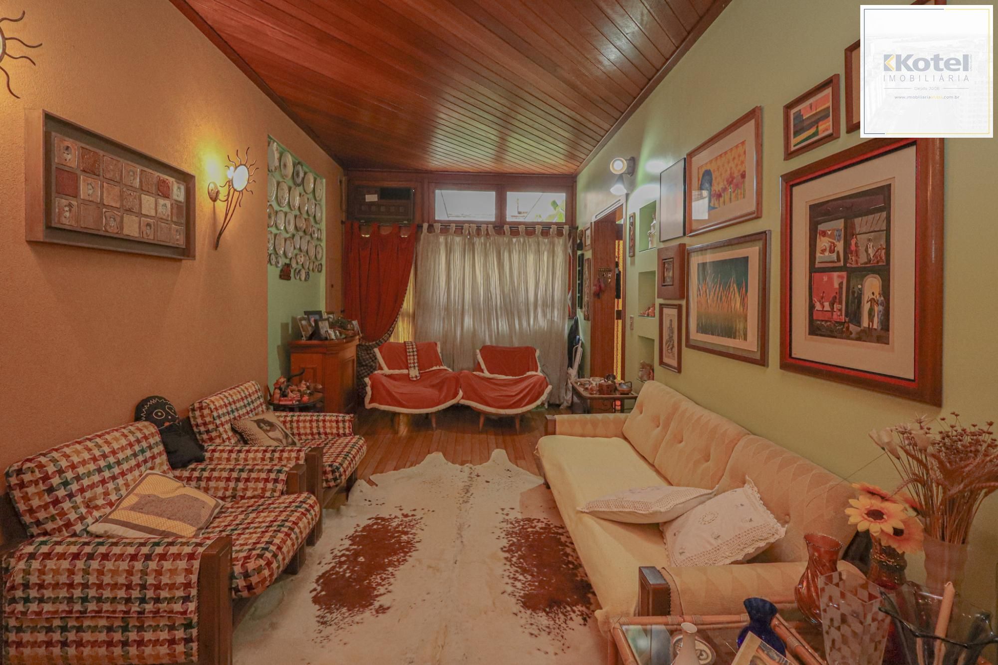 Casa em condomínio
