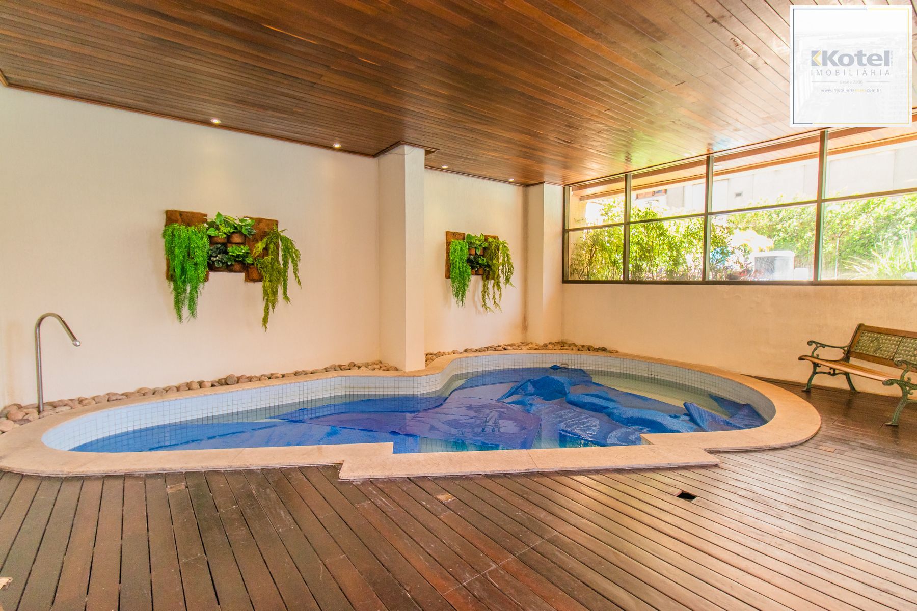 Apartamento a venda no bairro Petrópolis