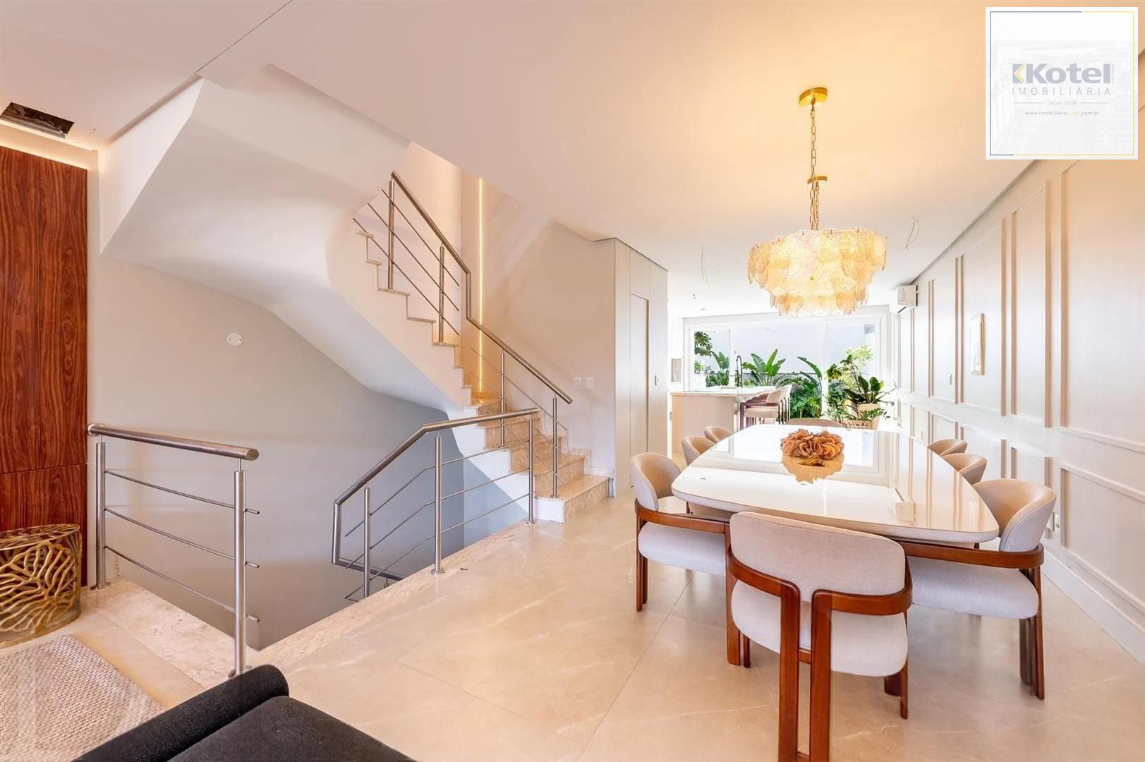 Casa 3 quartos à venda, 281m², Chácara das Pedras - Porto Alegre
