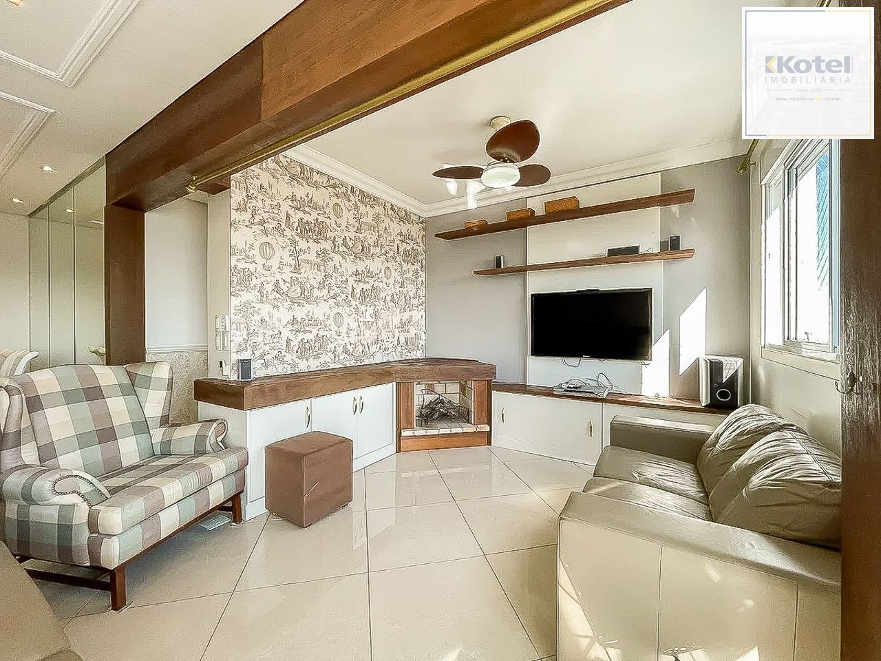 Apartamento a venda no bairro Petrópolis — foto 2