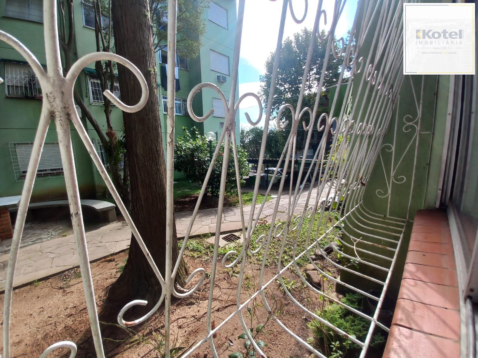 Apartamento com 2 dormitórios no bairro Jardim Itu.