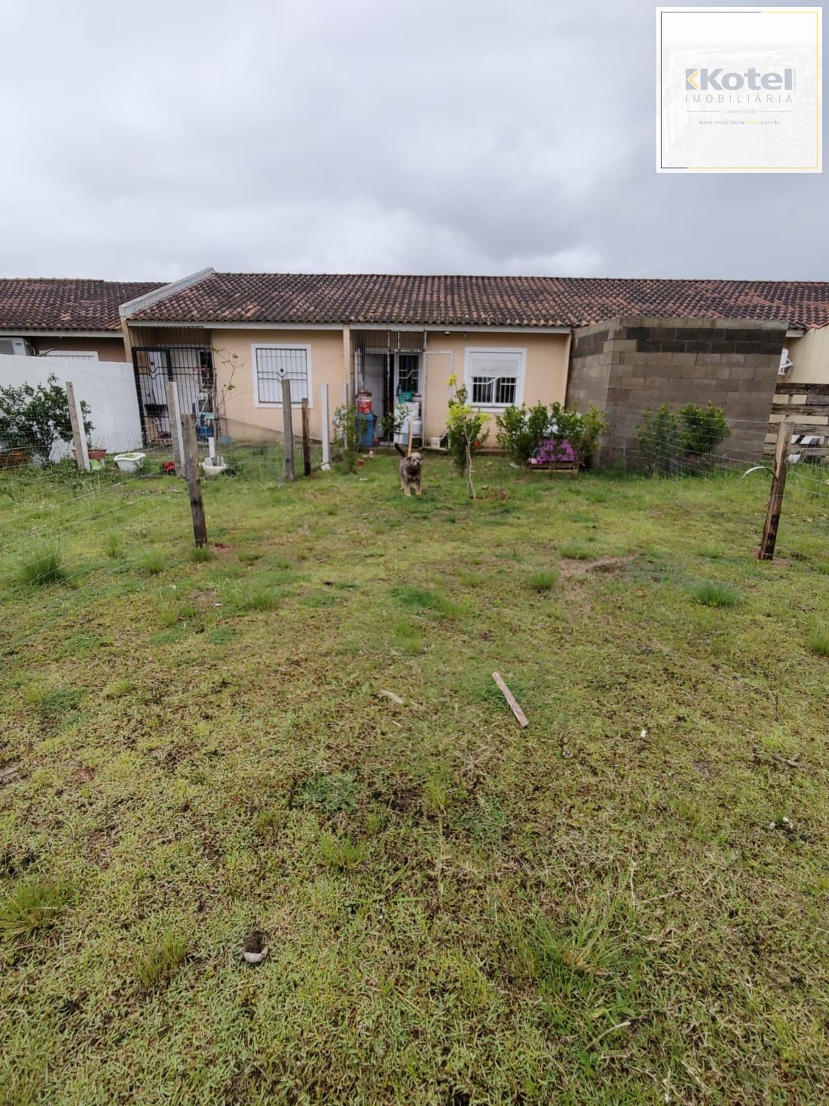 Casa Sobrado semi mobiliada com 2 dormitórios Avenida Juca Batista 115m2