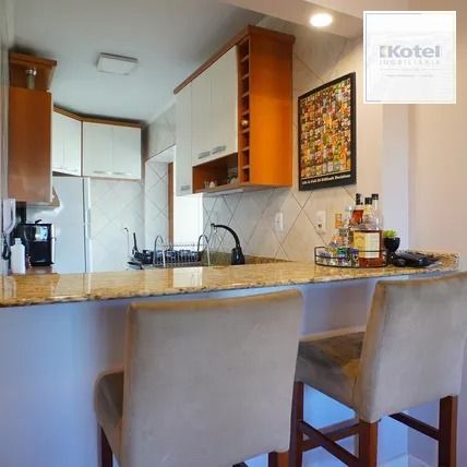 Apartamento 2 quartos, vaga, elevador e portaria 24hrs no bairro Sarandi