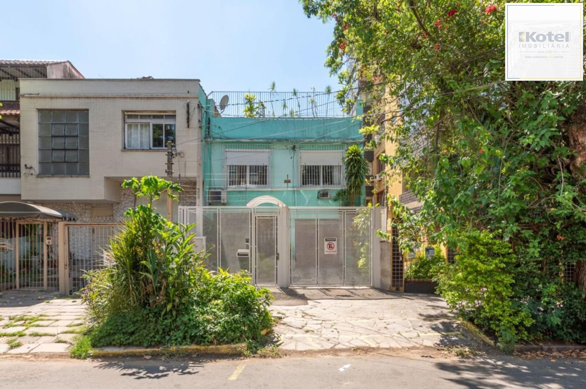 Casa 3 quartos, 2 suítes, 3 vagas no Rio Branco