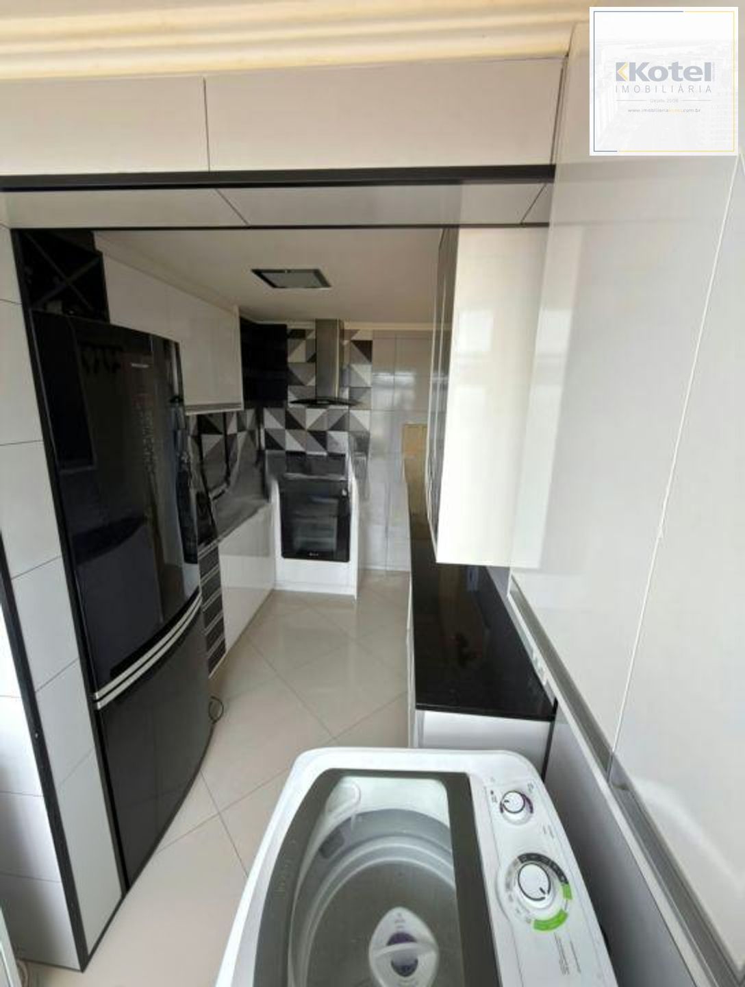 Apartamento de 2 dormitórios e 1 vaga de garagem no bairro Jardim Floresta/Poa.