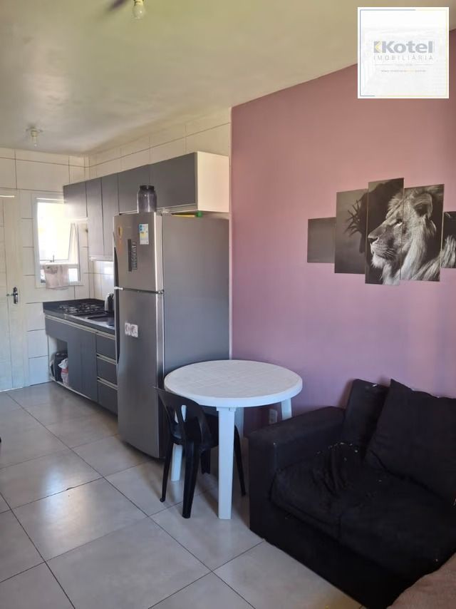 Casa em condomínio de 2 quartos, 1 vaga de garagem em Cachoeirinha.