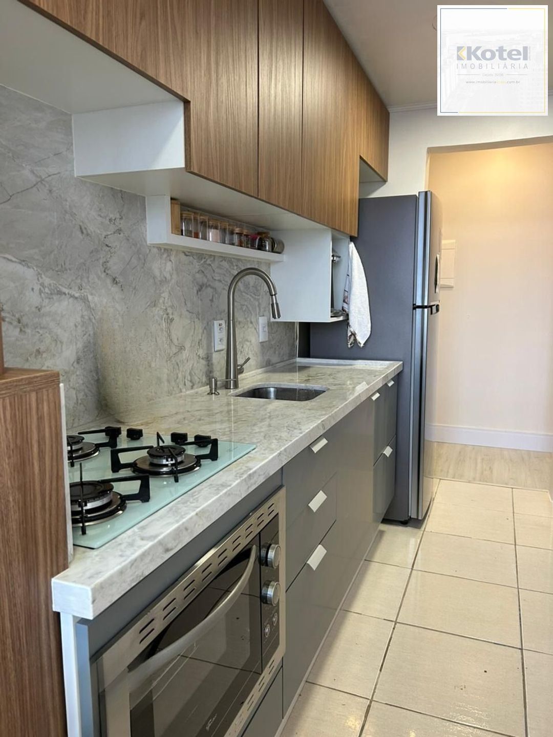 Apartamento com 3 quartos, com elevador e 1 vaga de garagem em Canoas.