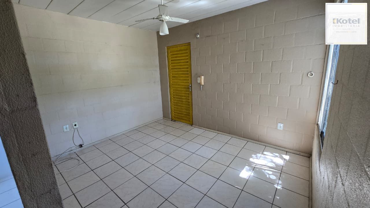 Apartamento com 2 quartos e portaria 24hr no bairro Lomba do Pinheiro