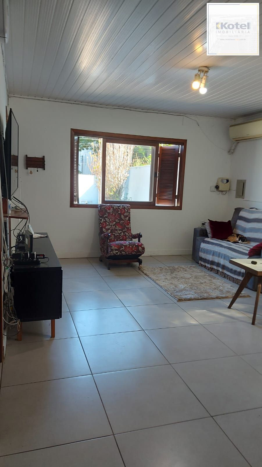 Casa de 3 quartos, suíte, 5 vagas no bairro Serraria. — foto 2