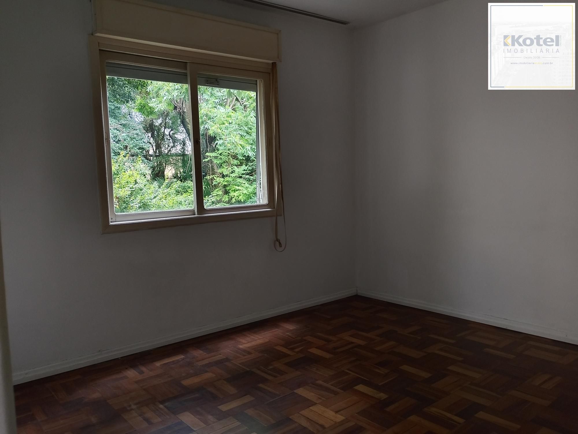 Apartamento à venda com 2 Dormitórios vaga no bairro Petropolis — foto 4