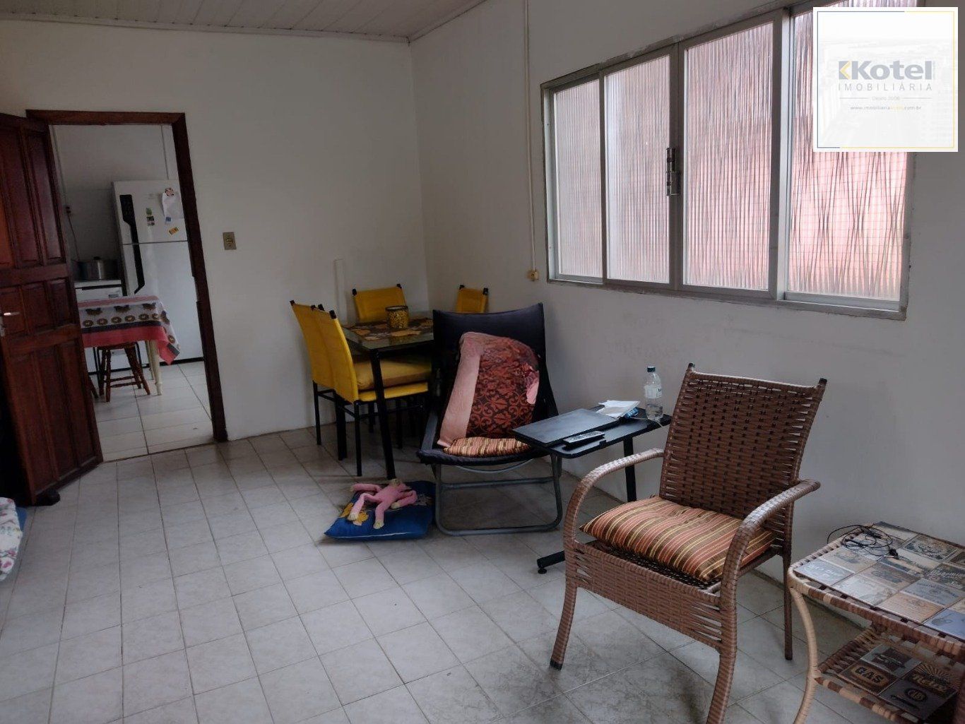 Casa com 3 quartos, 1 vaga de garagem e patio no bairro Jardim Itu — foto 3