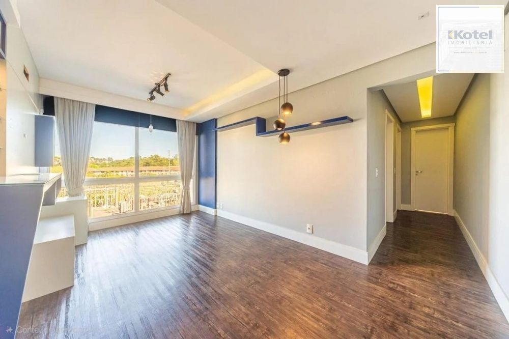 Apartamento 2 Dormitórios, Suíte, 2 vagas e elevador no Passo da Areia