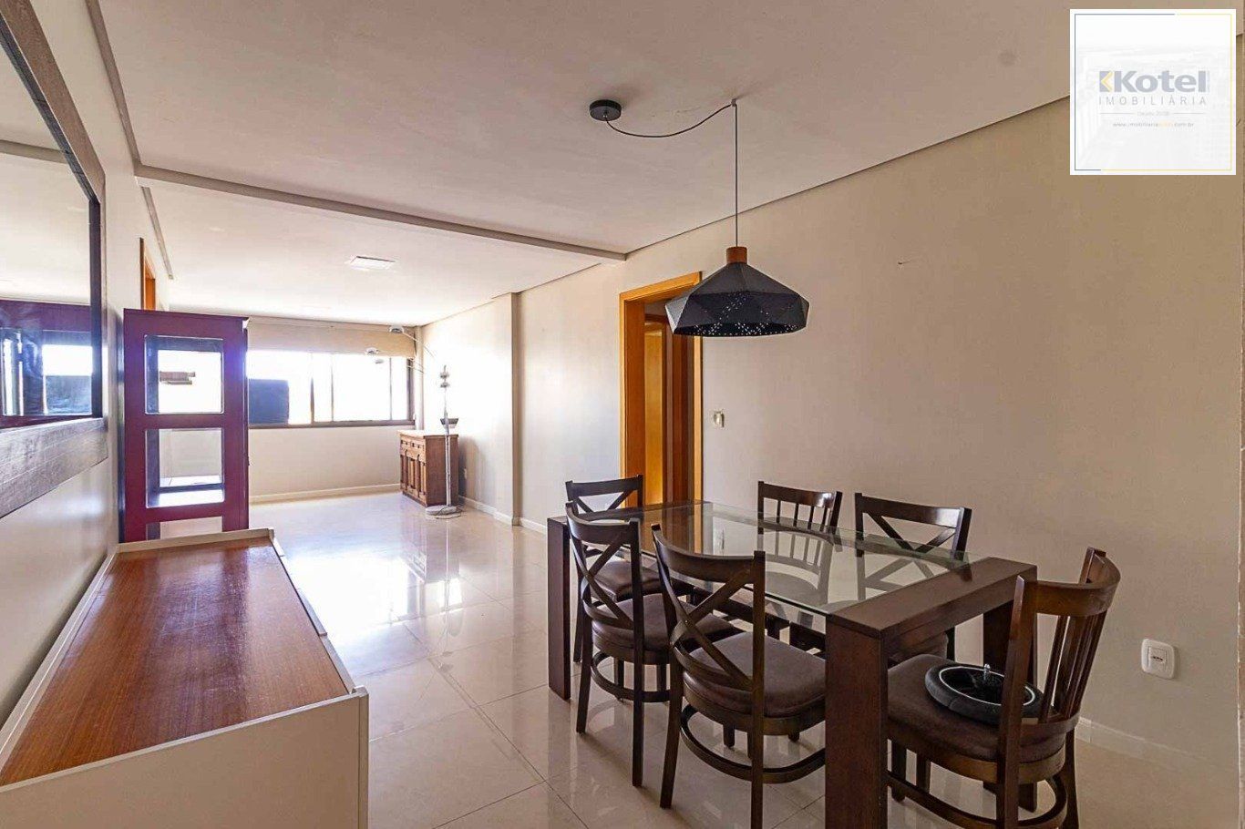 Apartamento de 2 quartos, elevador e 2 vagas no bairro Auxiliadora. — foto 4