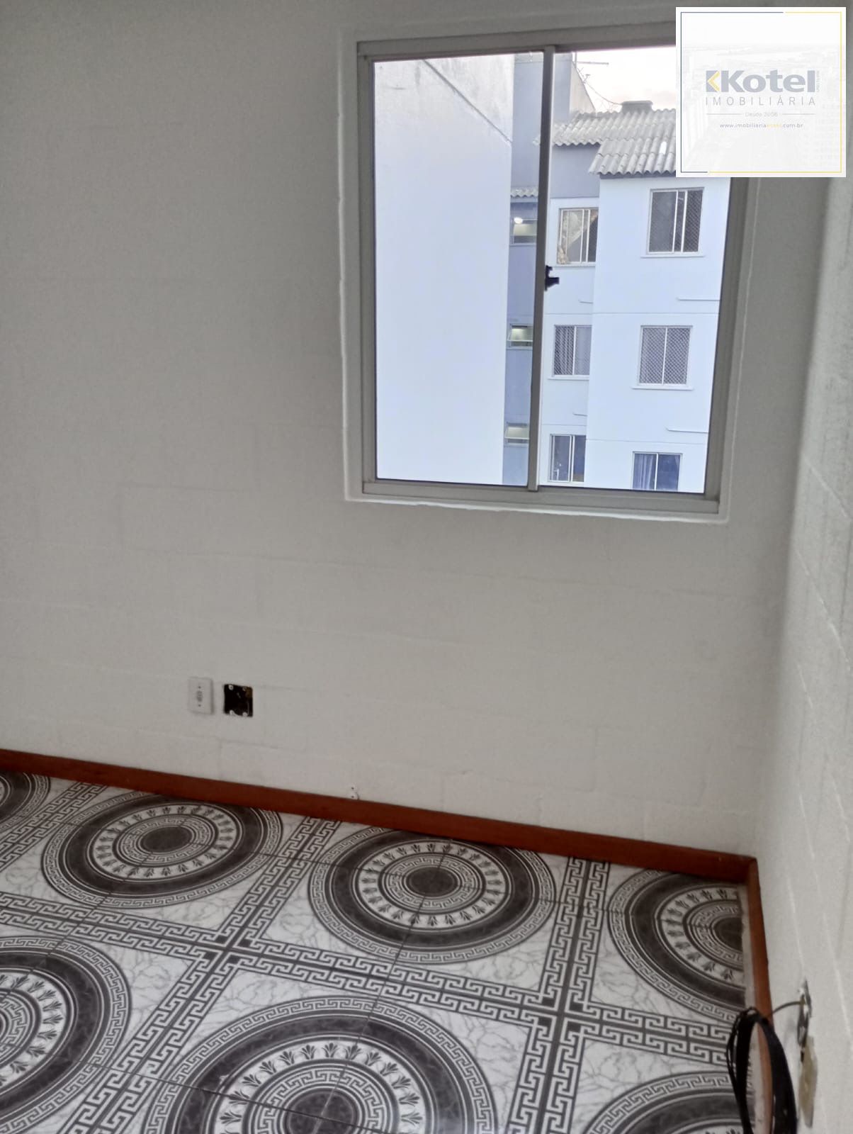 Apartamento com 2 dormitórios Vaga de garagem no Bairro Vila Nova, Porto Alegre