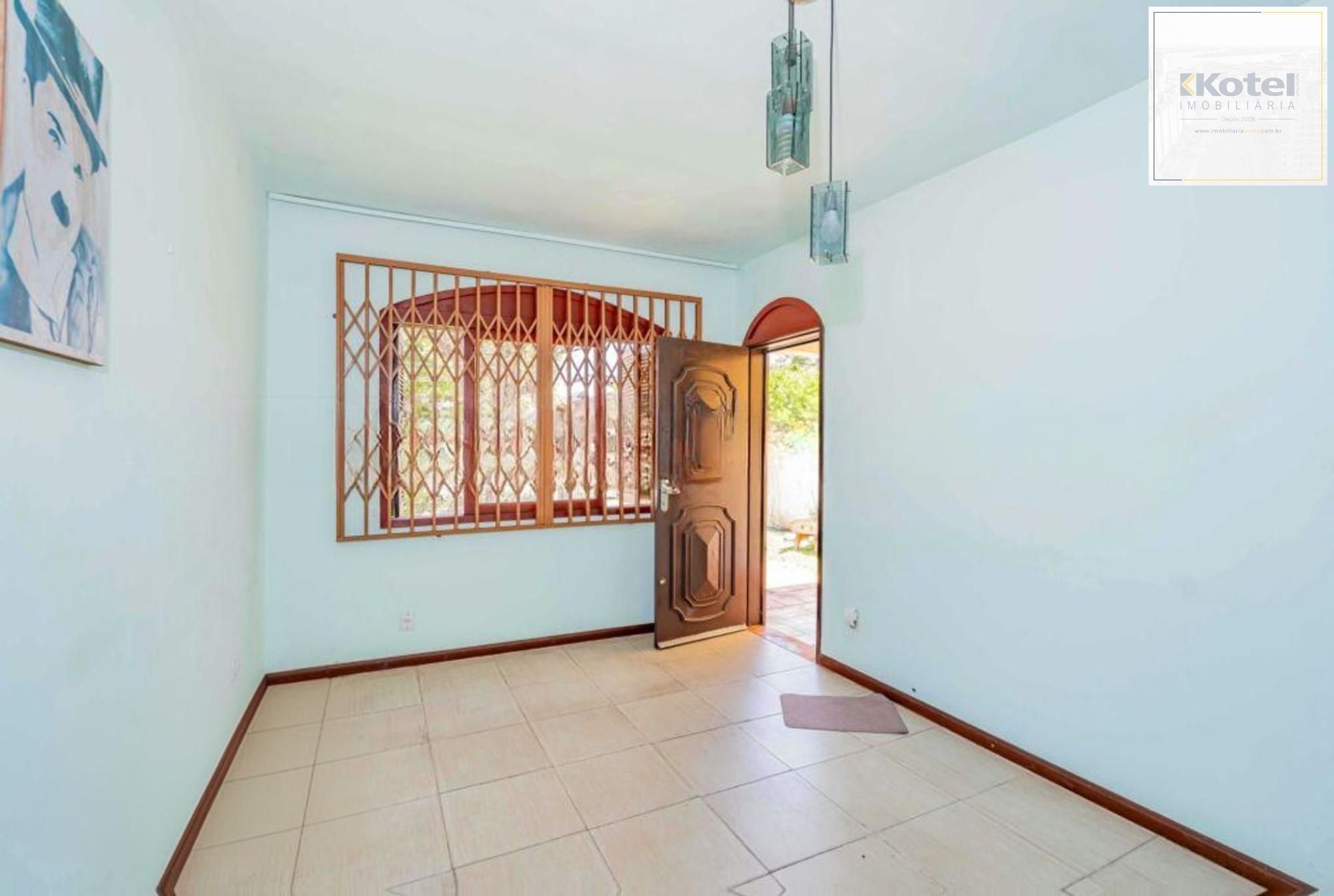 Casa de 2 quartos, 2 banheiros,pátio,churrasqueira, 7 vagas no bairro Guarujá. — foto 3