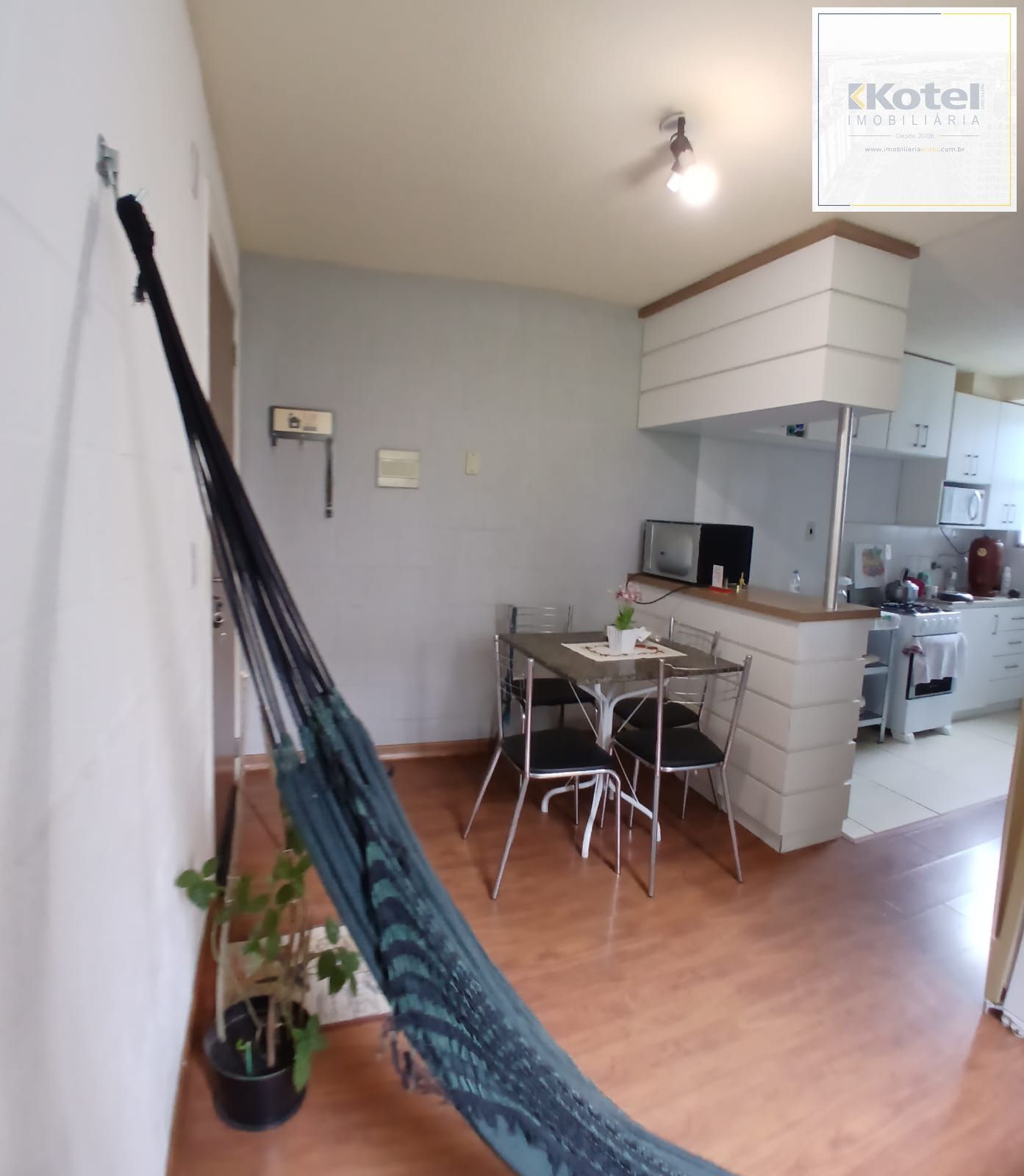 Apartamento de 2 quartos, 1 vaga no bairro Campo Novo — foto 3