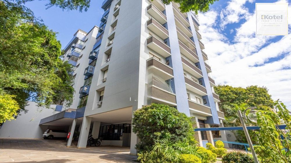 Cobertura com 3 Quartos, 1 suíte, 2 vagas e 211m²  no Petrópolis. — foto 2
