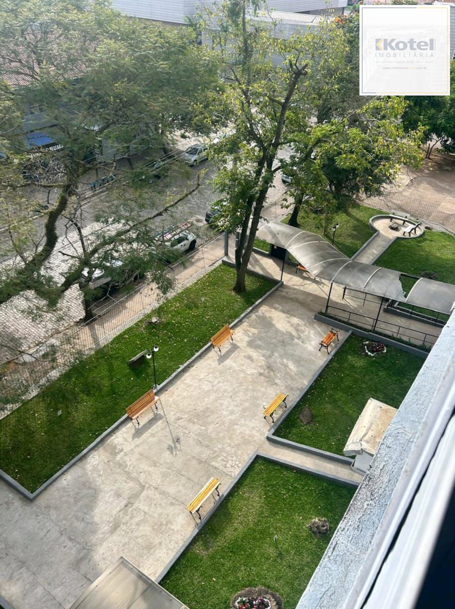 Apartamento de 2 dormitórios, 1 vaga, elevador no bairro Humaitá — foto 2