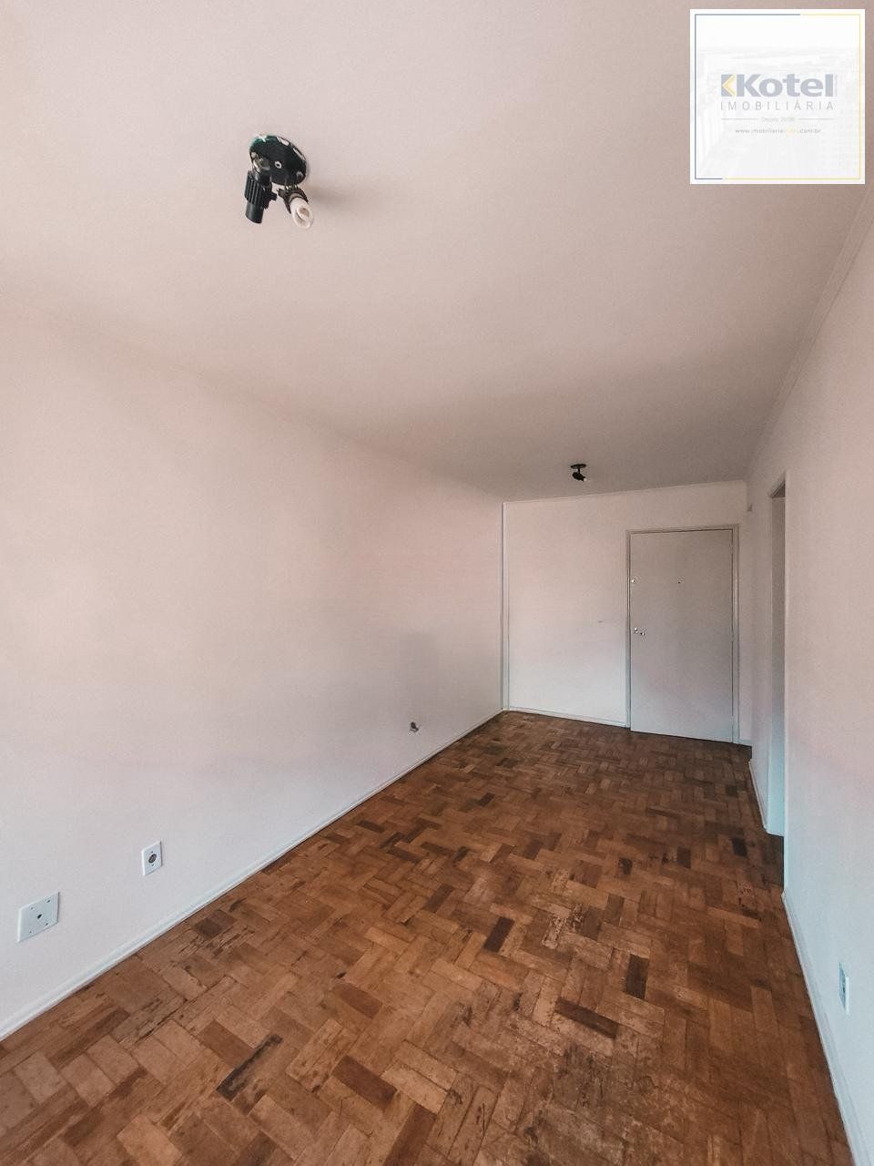 Apartamento JK, 26,48m² privativos a venda na rua General Lima e Silva.