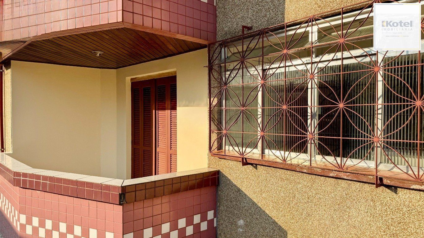 Apartamento com 2 dormitórios e 2 vagas de garagem em Canoas.